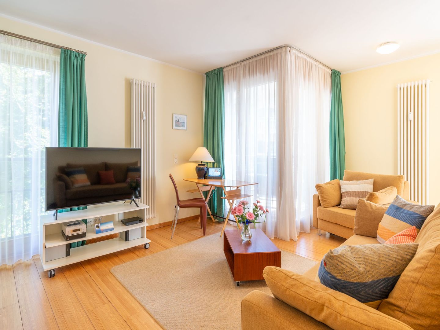 Kaiservillen Heringsdorf Ferienwohnung mit 1 Schlafzimmer und Balkon (D122) Insel Usedom - Wohnzimmer