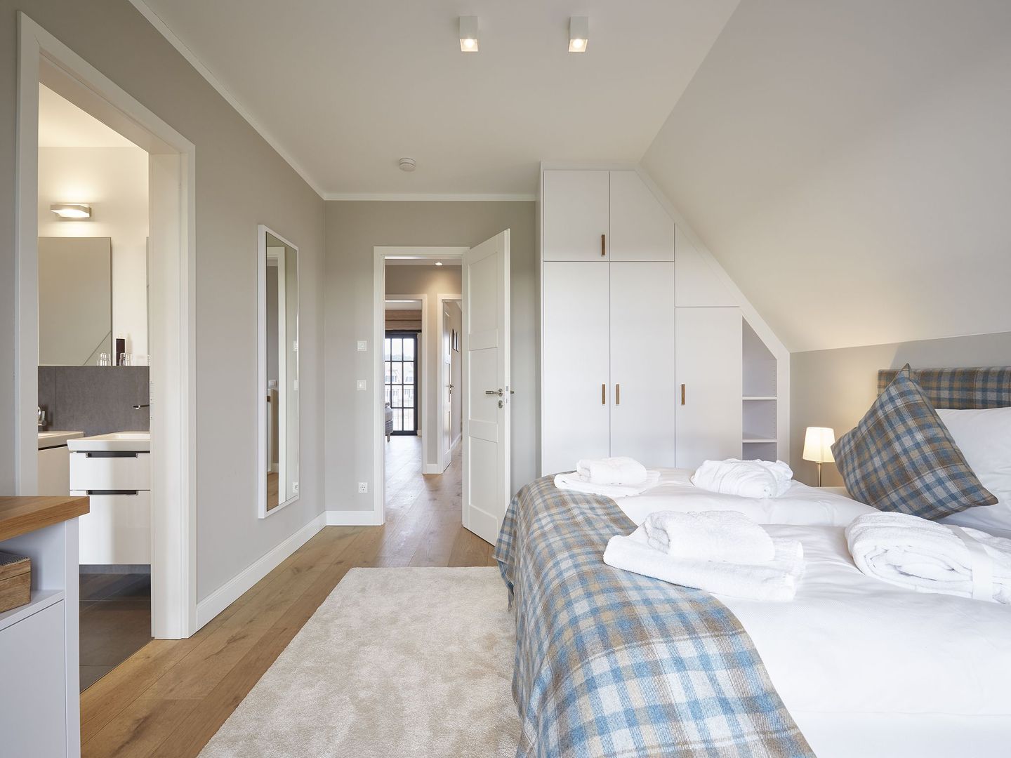 Luxus Reetdachvilla mit 3 Schlafzimmern, Sauna und Kamin (F12) - Schlafzimmer