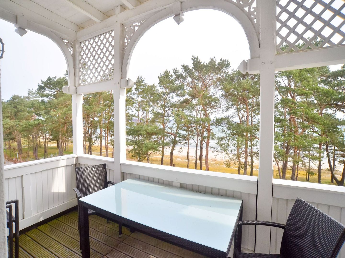 Strandvillen Binz - Ferienwohnung Mit Meerblick, 2 Schlafzimmern Und ...