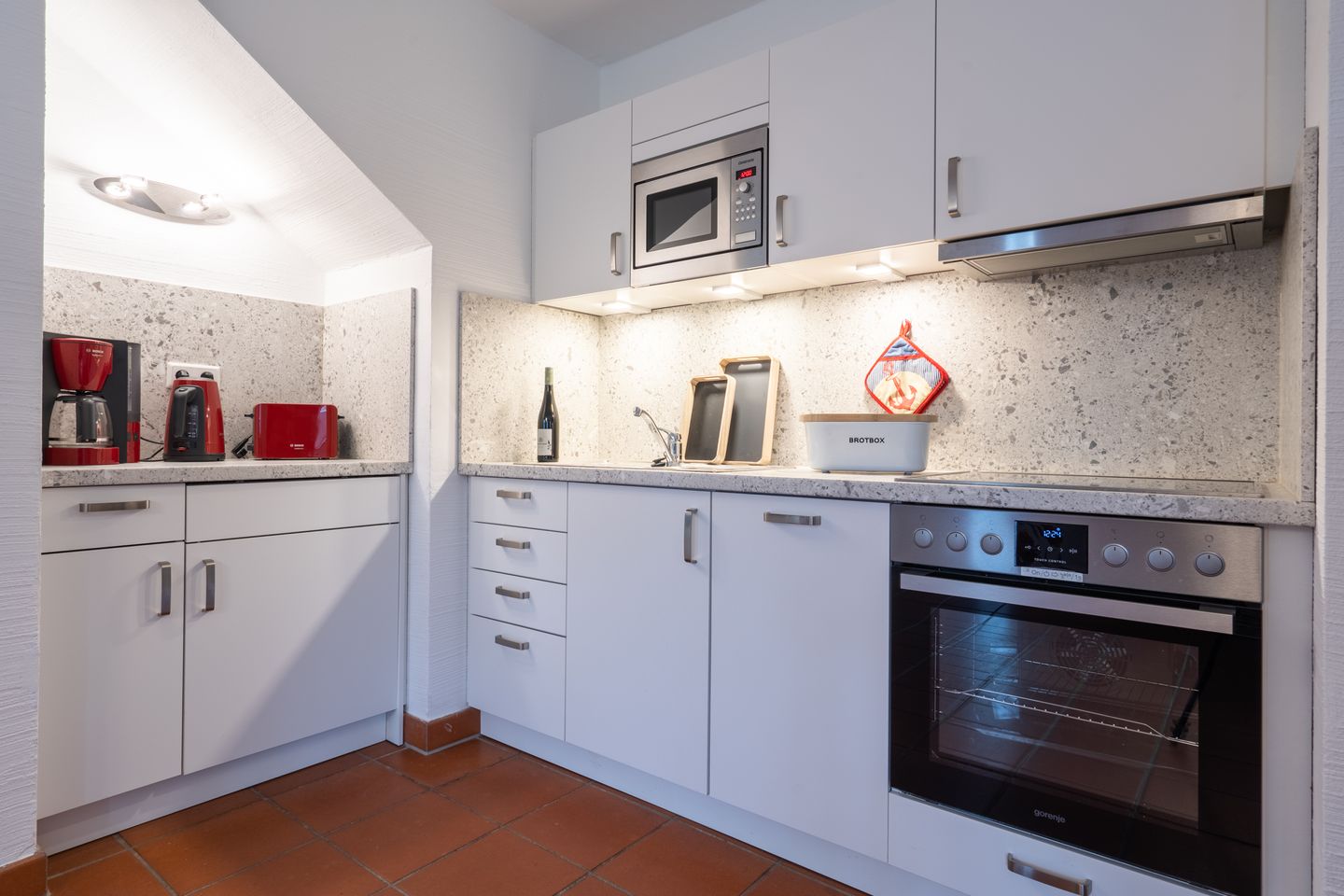 Feriendorf Rugana Komfort Ferienwohnung mit 1 Schlafzimmern und Terrasse (C16) Insel Rügen - Küche / Küchenzeile