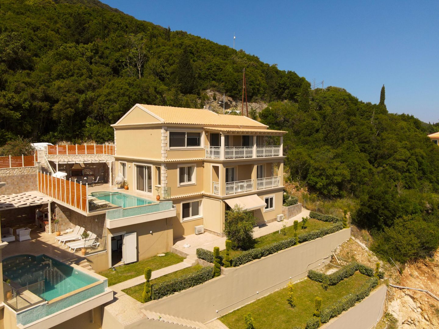 Luxuriöse Villa mit Pool, WIFI, ruhig Lage in  in Griechenland