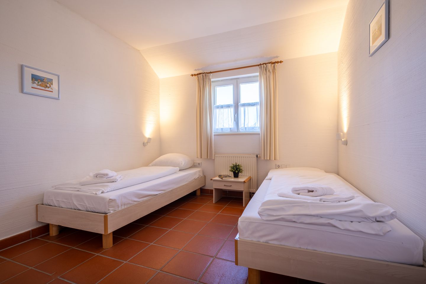 Feriendorf Rugana Klassik Ferienwohnung mit 2 Schlafzimmern und Terrasse (A27) Insel Rügen - 