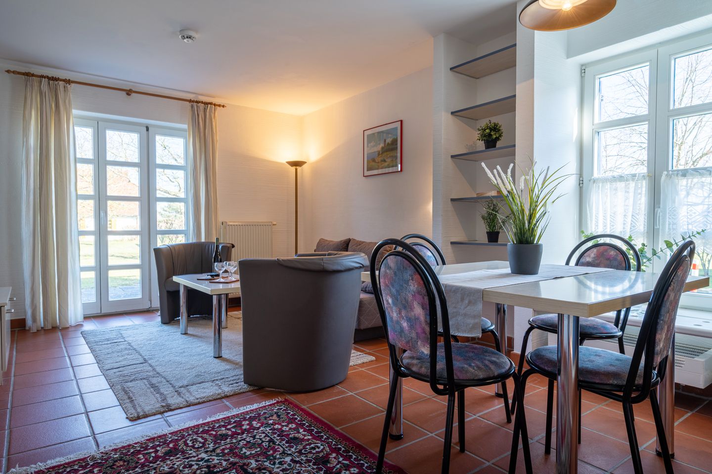 Feriendorf Rugana Klassik Ferienwohnung mit 1 Schlafzimmer und Terrasse (A33) Insel Rügen - Wohnzimmer