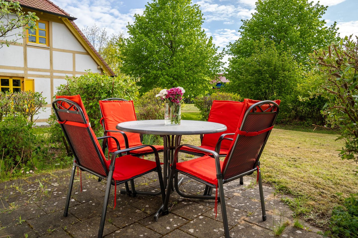Feriendorf Rugana Klassik Ferienwohnung mit 1 Schlafzimmer und Terrasse (A24) Insel Rügen - Terrasse