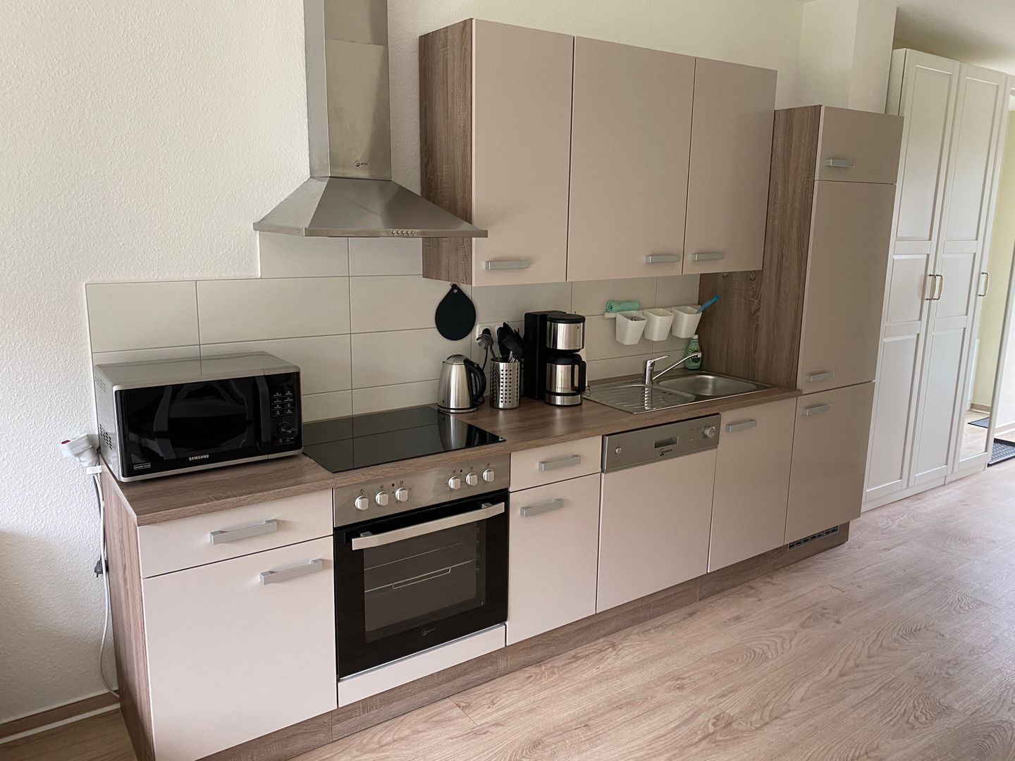  Ferienwohnung KWH 2 OG - "Achtern" Graal-Müritz Küstenwald - Küche / Küchenzeile