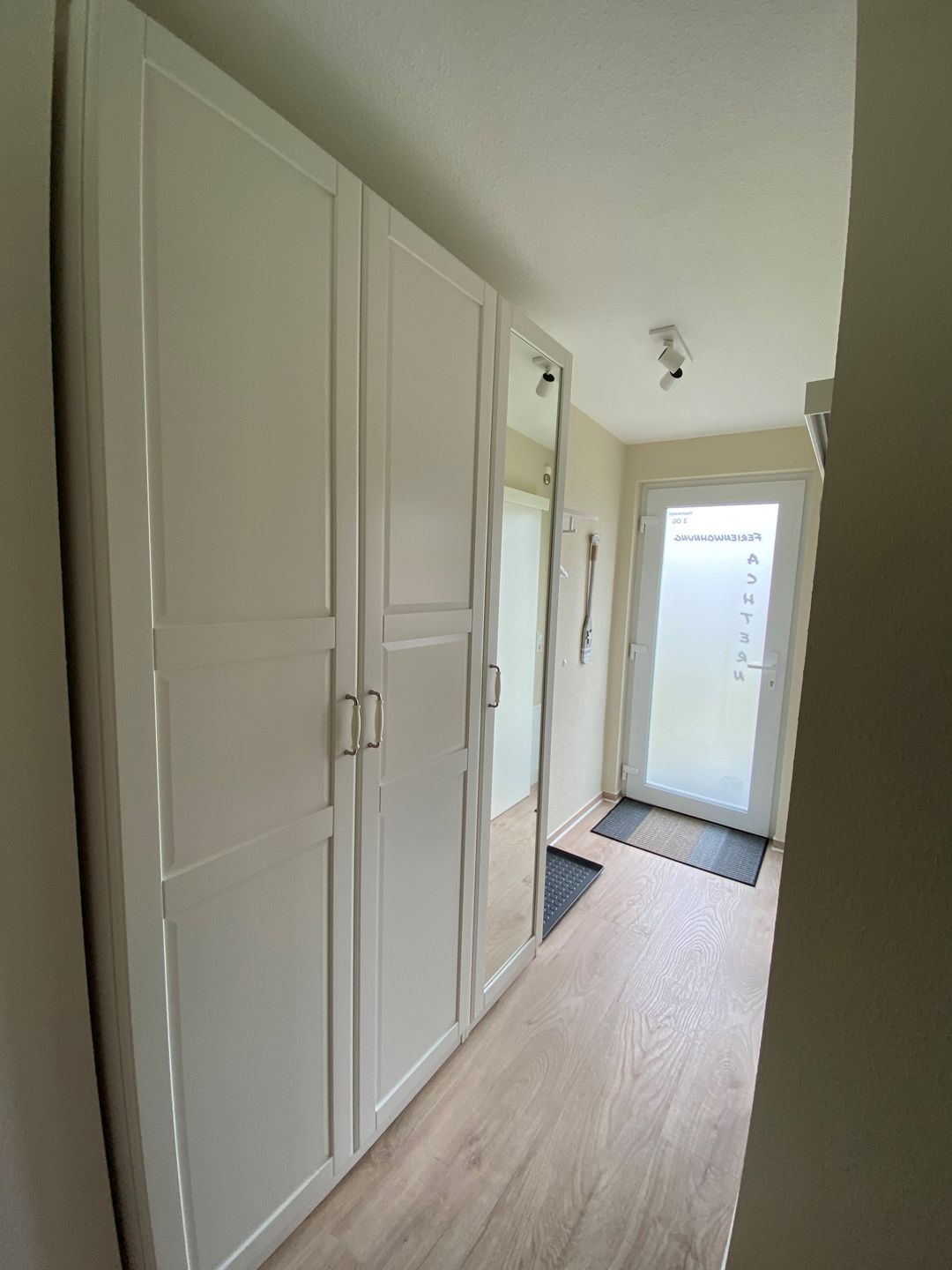  Ferienwohnung KWH 2 OG - "Achtern" Graal-Müritz Küstenwald - Fassade / Eingang