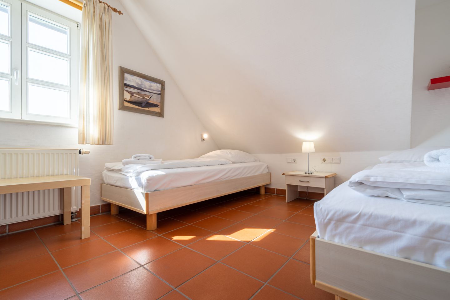 Feriendorf Rugana Komfort Ferienwohnung mit 2 Schlafzimmern und Terrasse (B01) Insel Rügen - Schlafzimmer