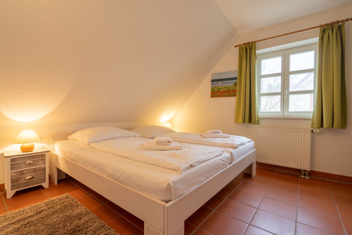 Feriendorf Rugana Komfortplus Ferienwohnung mit 1 Schlafzimmer (B36) Insel Rügen - Schlafzimmer