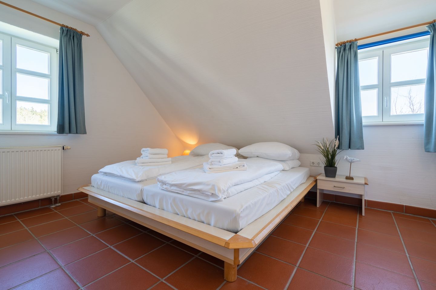 Feriendorf Rugana Klassik Ferienwohnung mit 2 Schlafzimmern und Terrasse (C54) Insel Rügen - Schlafzimmer