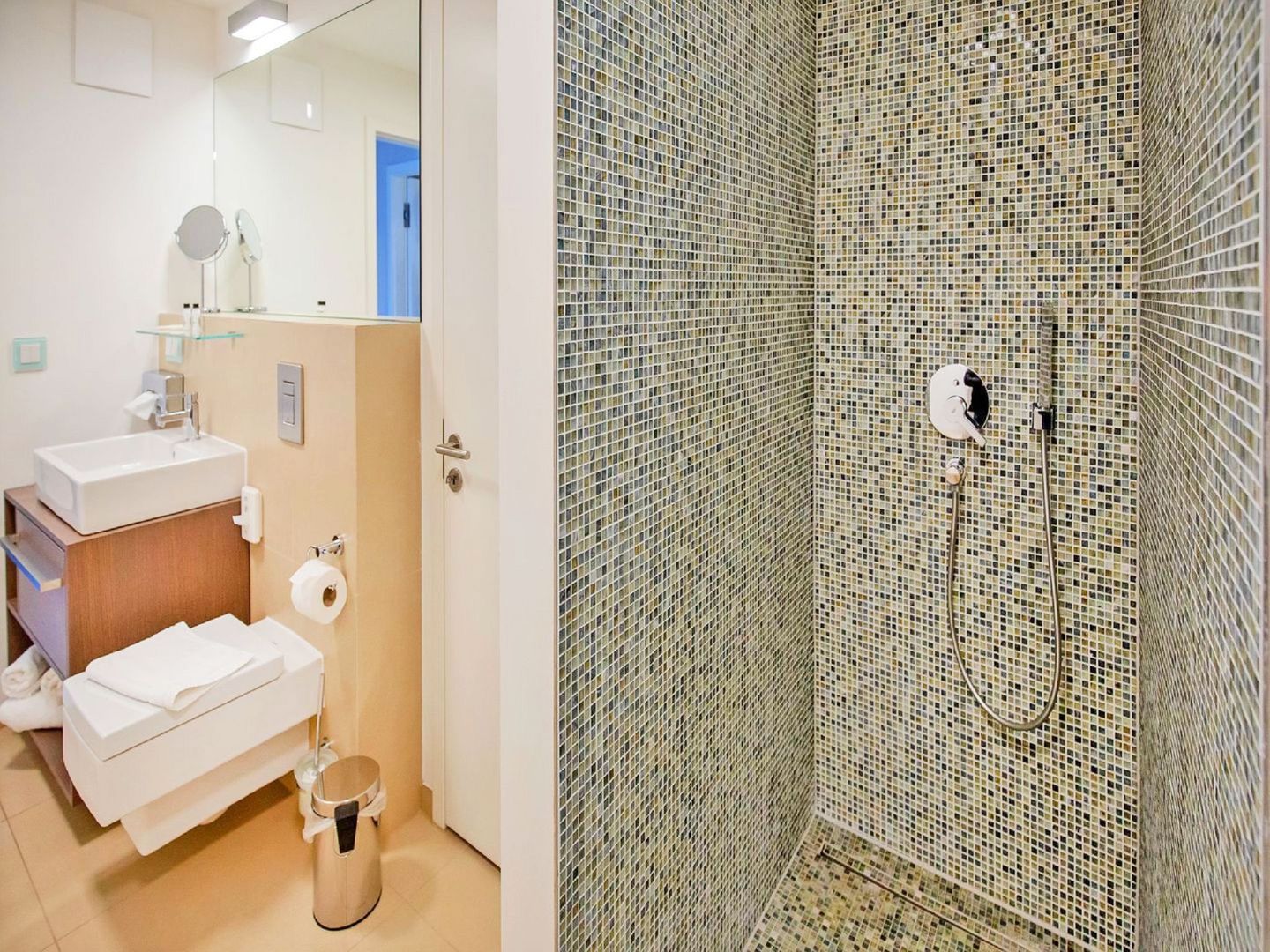 Dünenresidenz Prora Skysuite mit Meerblick, 1 Schlafzimmer und Dachterrasse (NP/508) Insel Rügen - Badezimmer