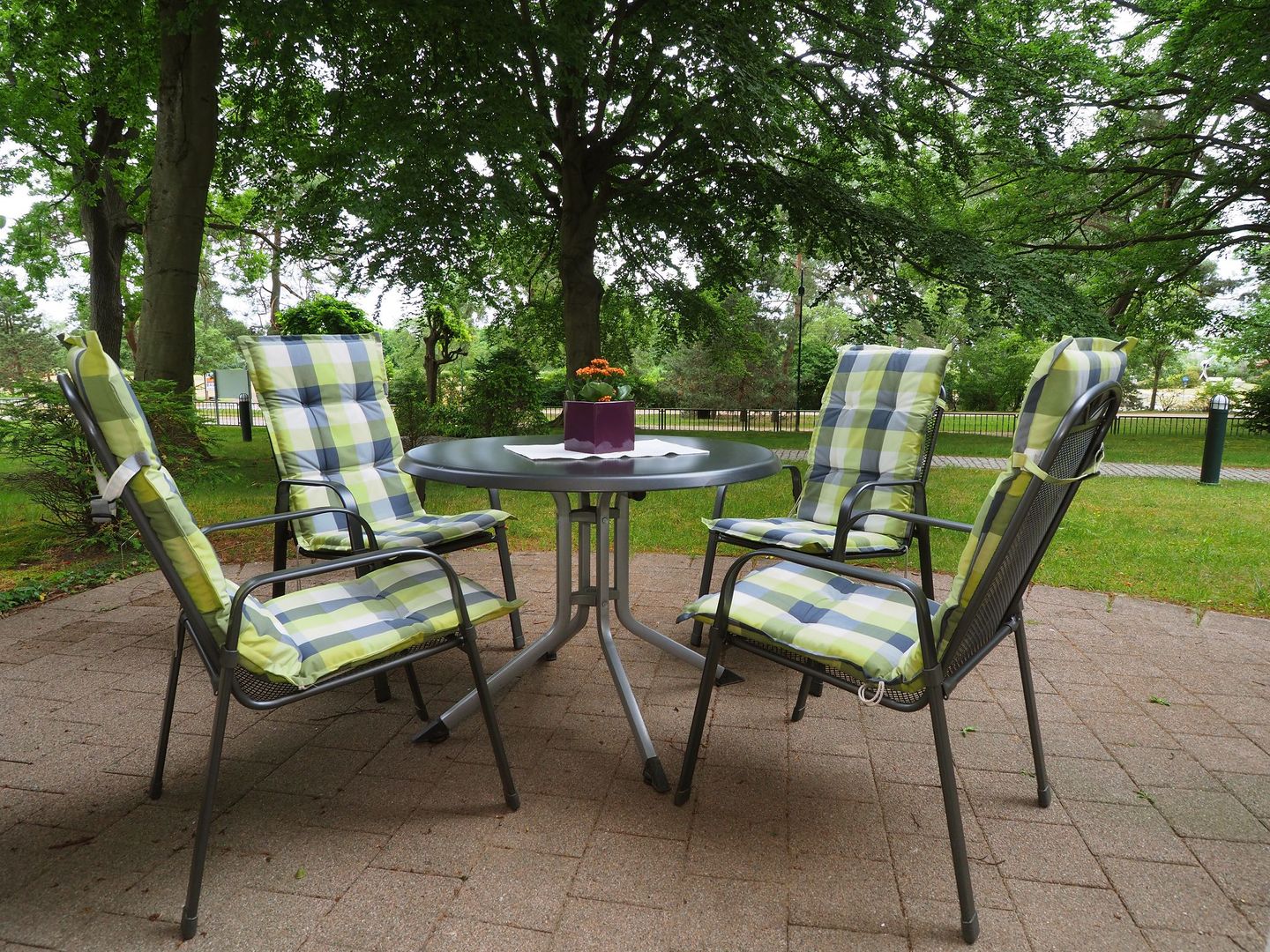 Kaiservillen Heringsdorf 2-Raum-Ferienwohnung mit 1 Schlafzimmer und Terrasse (DG22) Insel Usedom - Terrasse