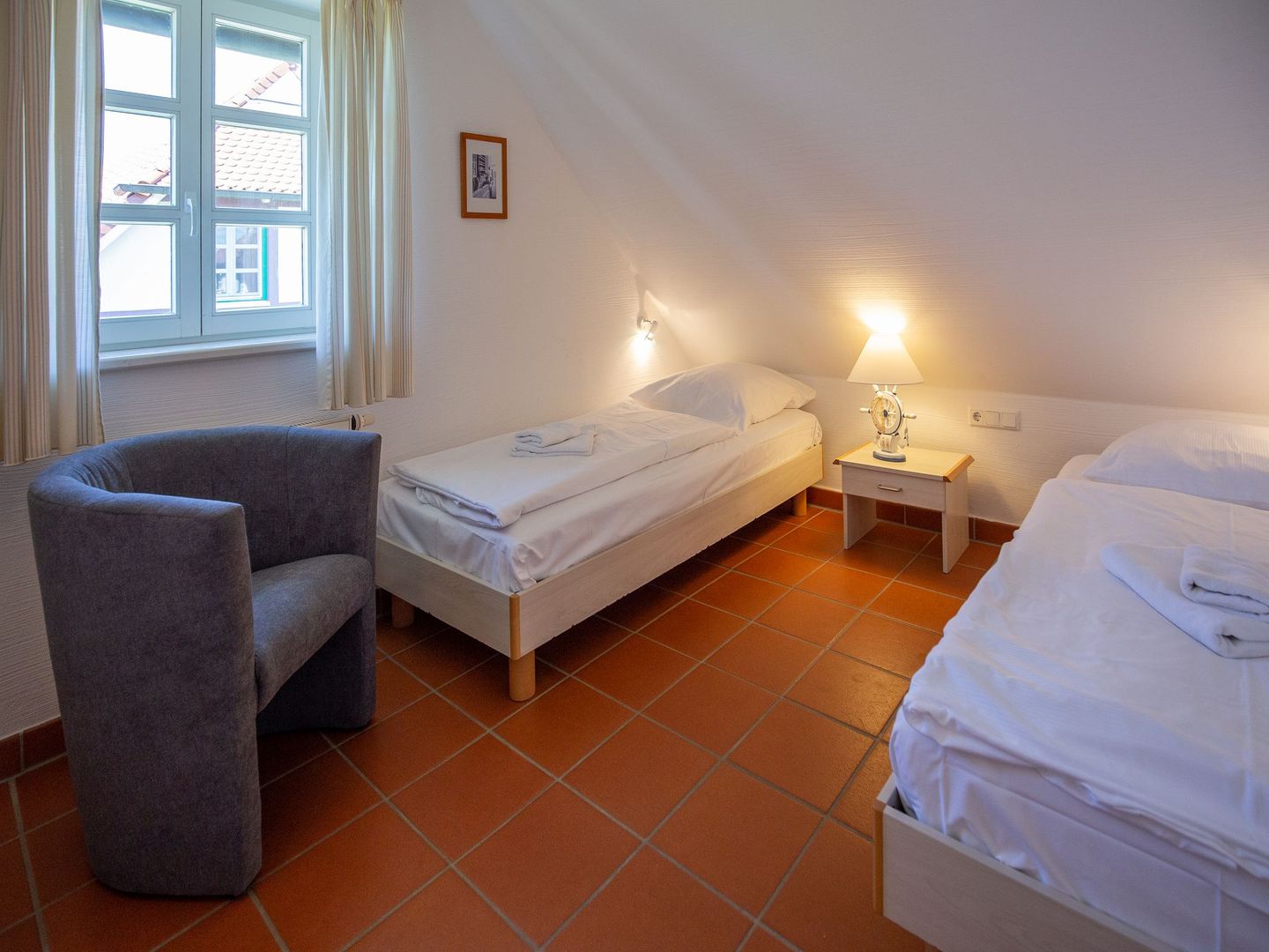 Feriendorf Rugana Komfort Ferienwohnung mit 2 Schlafzimmern und Terrasse (C05) Insel Rügen - Schlafzimmer