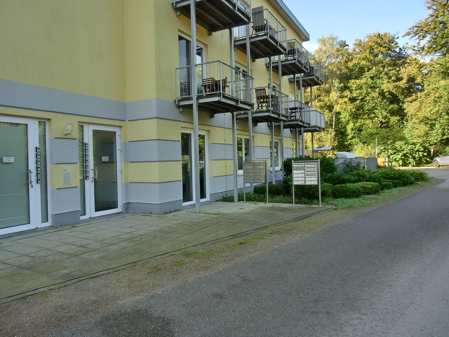  KW21 "Südwind 2" Graal-Müritz Küstenwald - Fassade / Eingang