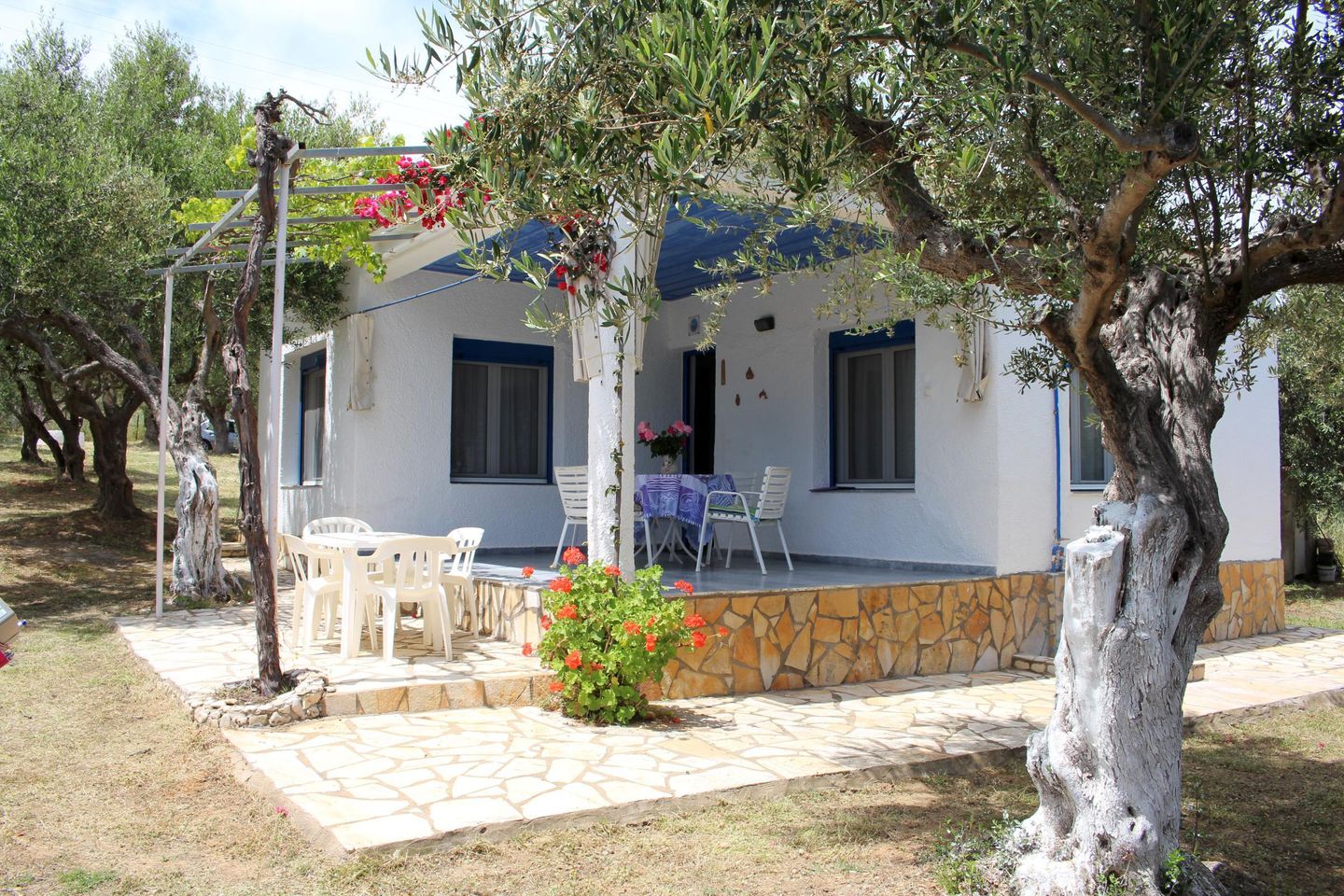Sehr schön gelegenes Ferienhaus am Meer mit G  in Griechenland