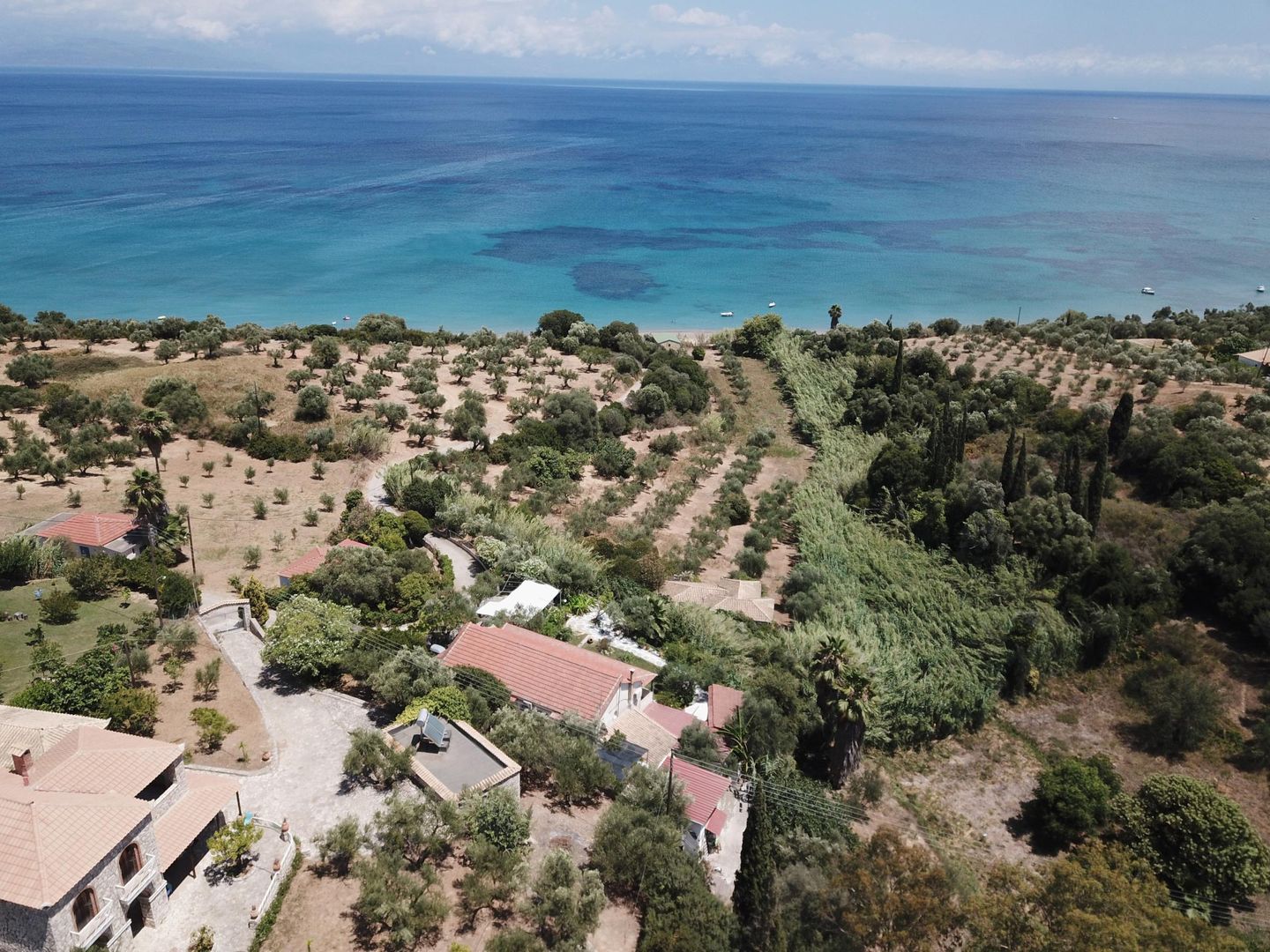 Ferienwohnung oberhalb des schönen Peroulia S  in Griechenland