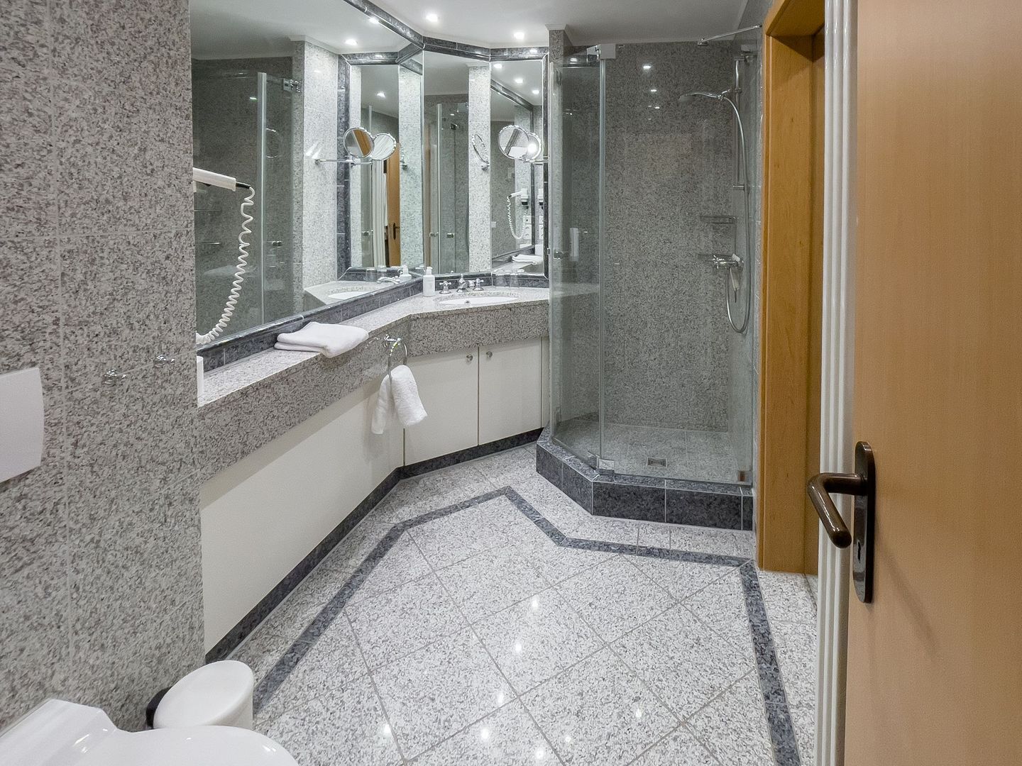 Dünenpark Binz Komfort Ferienwohnung mit 1 Schlafzimmer und Terrasse im Erdgeschoss (251) Insel Rügen - Badezimmer