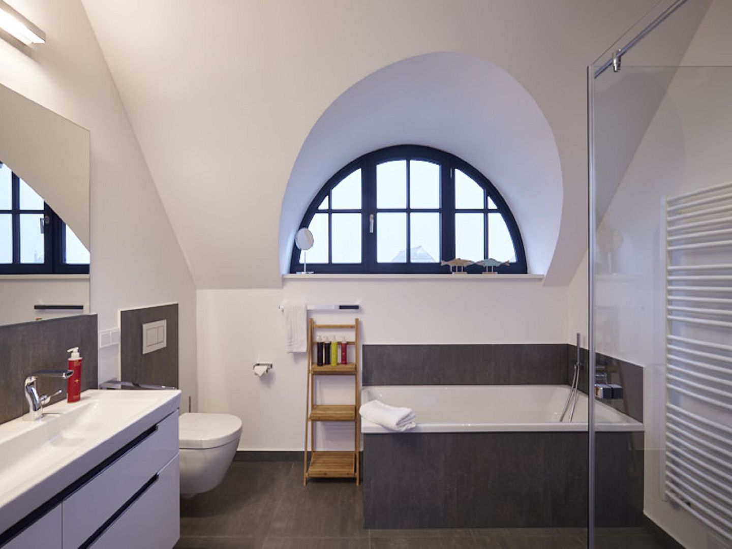 Luxus Reetdachvilla mit 3 Schlafzimmern, Sauna und Kamin (F15) - Badezimmer