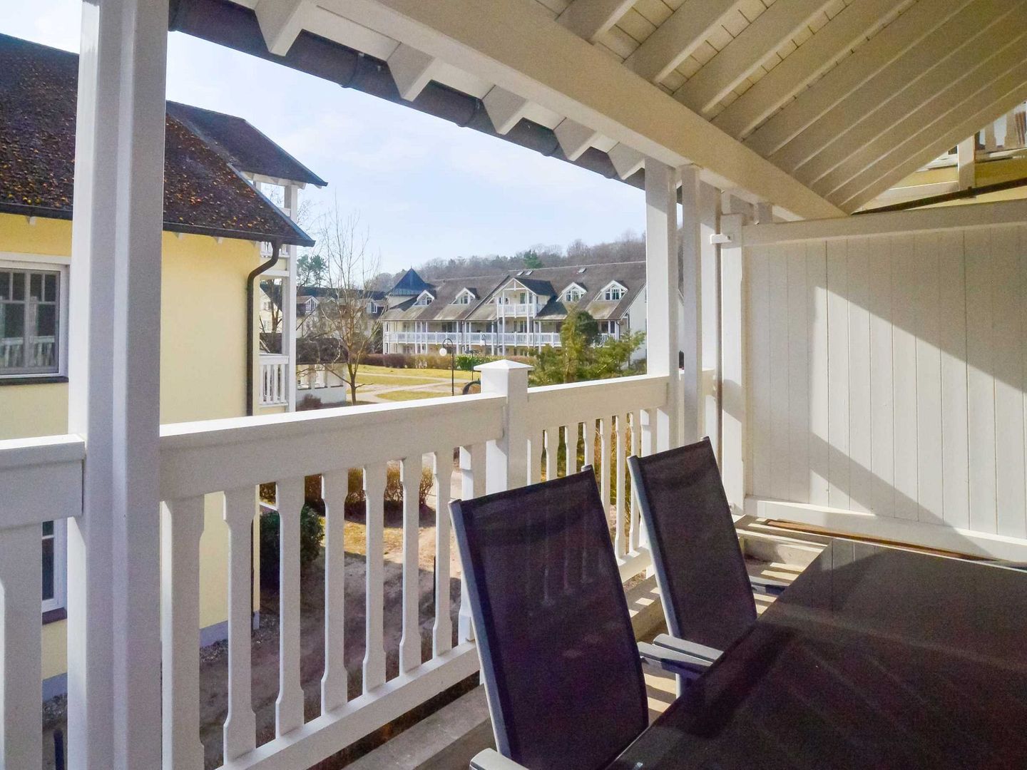 Dünenpark Binz Komfortplus Ferienwohnung mit 1 Schlafzimmer und Balkon im Obergeschoss (134) Insel Rügen - Balkon