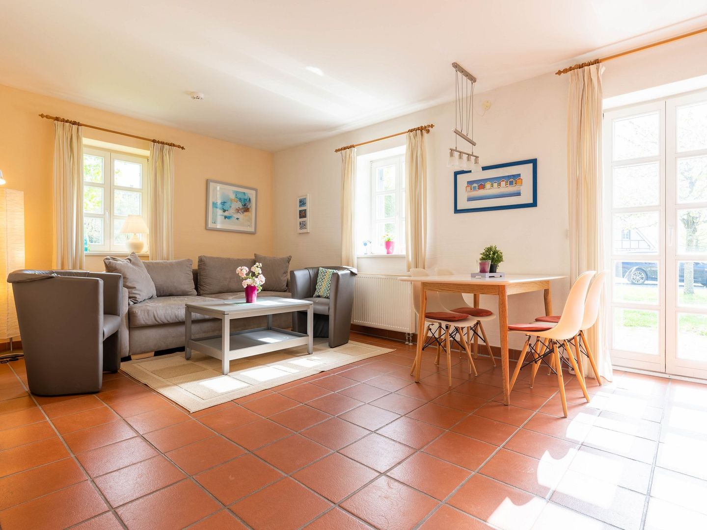 Feriendorf Rugana Klassik Ferienwohnung mit 1 Schlafzimmern und Terrasse (C33) Insel Rügen - Wohnzimmer