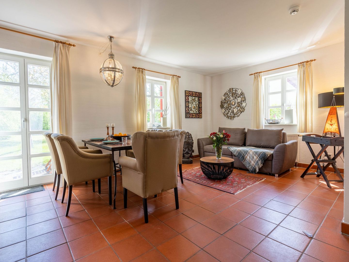 Feriendorf Rugana Komfortplus Ferienwohnung mit 1 Schlafzimmer und Terrasse (B43) Insel Rügen - Wohnzimmer