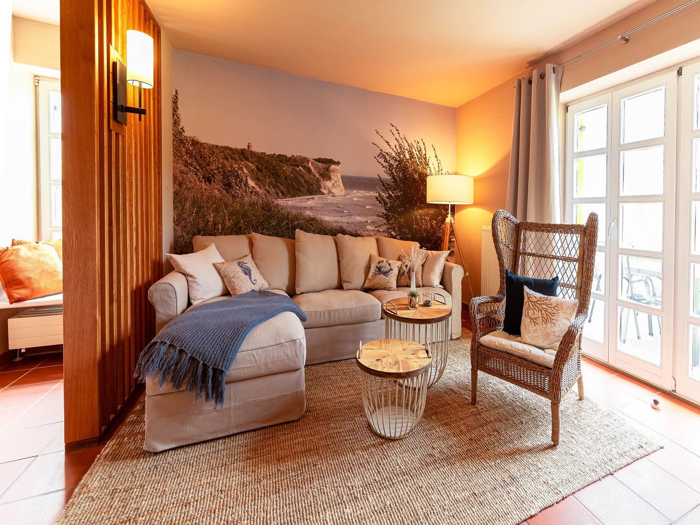 Feriendorf Rugana Komfortplus Ferienwohnung mit 2 Schlafzimmern und Terrasse (A28) Insel Rügen - Wohnzimmer