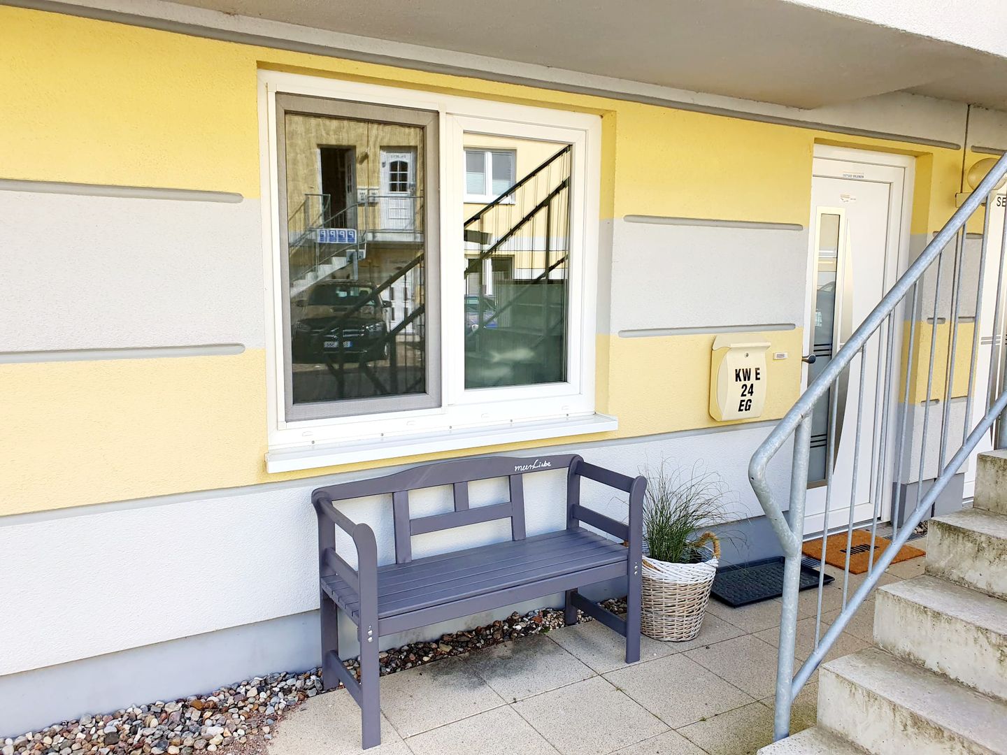  Ferienwohnung KWE 24EG - "meerLiebe" Graal-Müritz Küstenwald - Fassade / Eingang