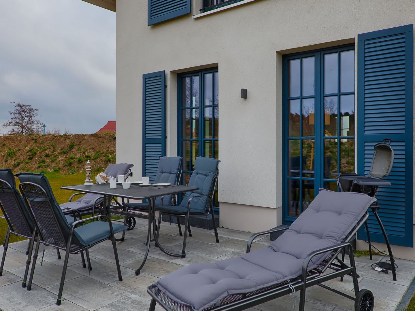 Superior Reetdachvilla mit 2 Schlafzimmern (F01) - Terrasse