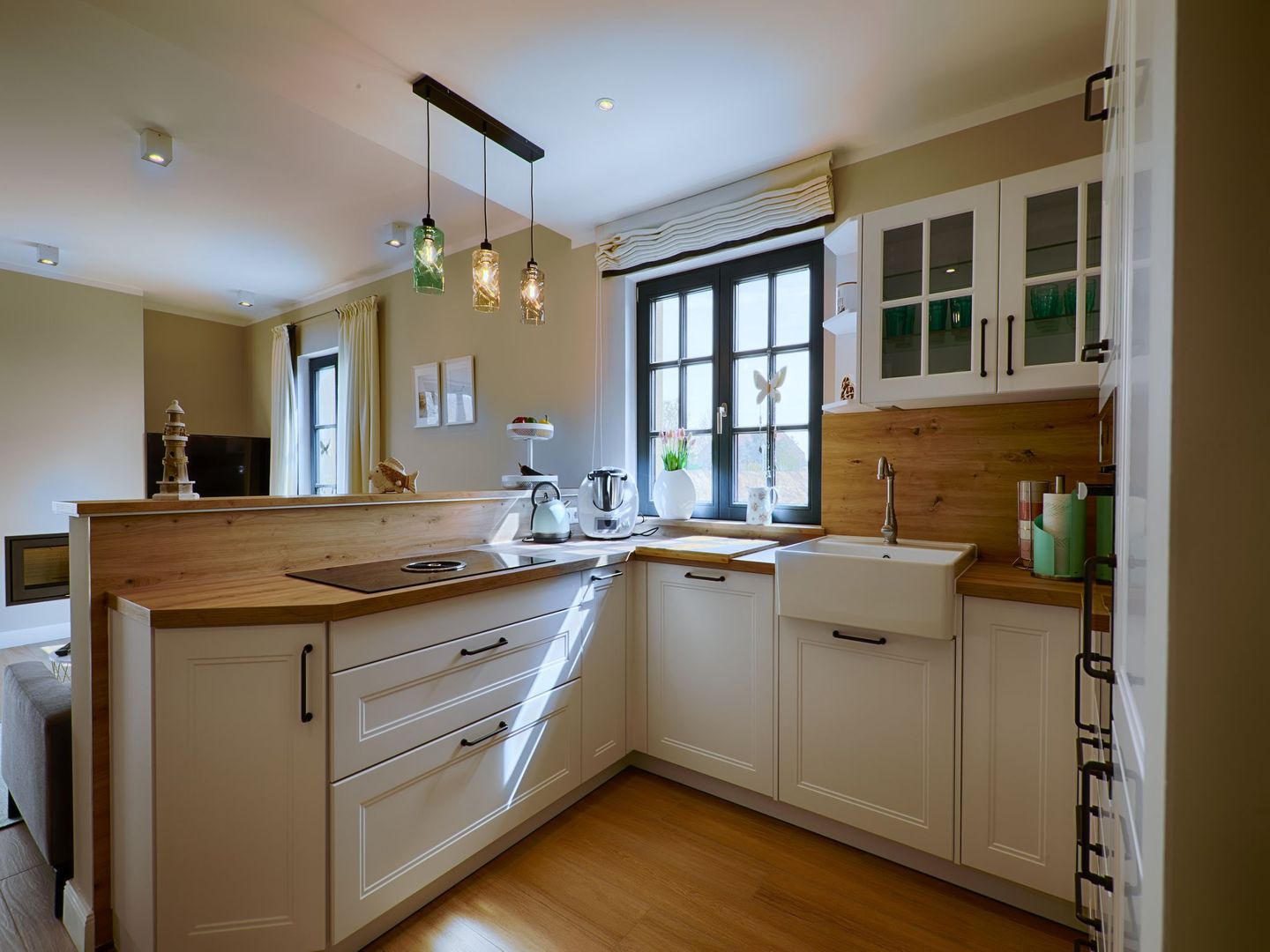 Premium Reetdachvilla mit 3 Schlafzimmern, Sauna und Kamin (F27) - Küche / Küchenzeile