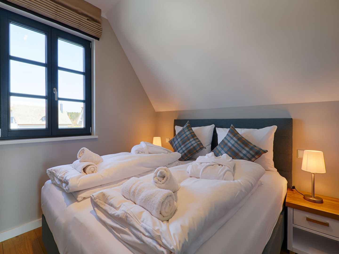 Premium Reetdachvilla mit 3 Schlafzimmern, Sauna und Kamin (F23) - Schlafzimmer