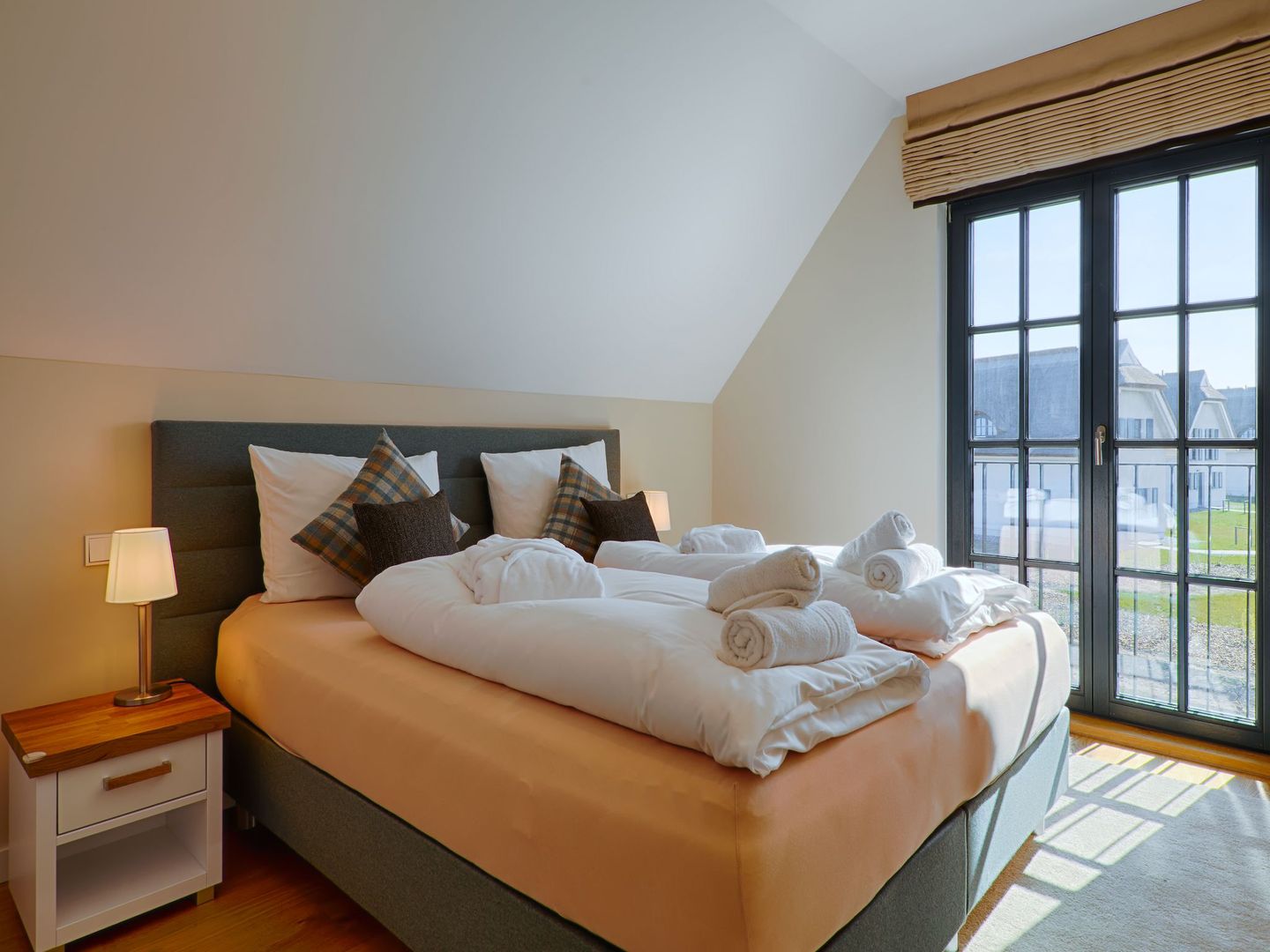 Luxus Reetdachvilla mit 3 Schlafzimmern, Sauna und Kamin (F20) - Schlafzimmer