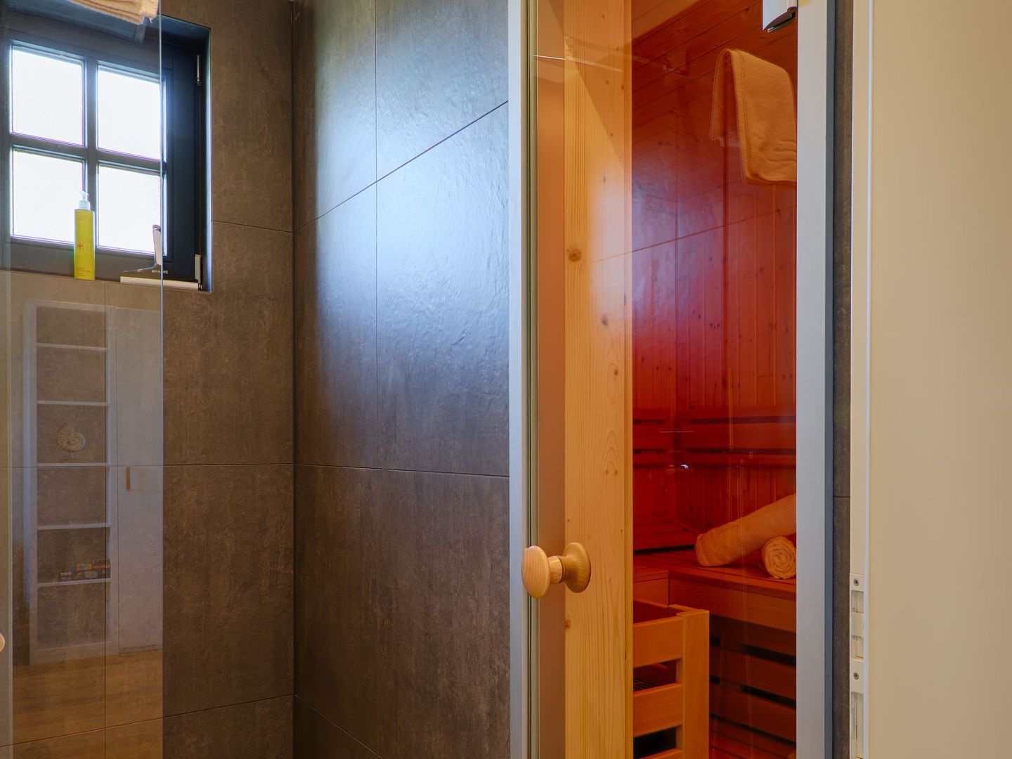 Luxus Reetdachvilla mit 3 Schlafzimmern, Sauna und Kamin (F20) - Sauna