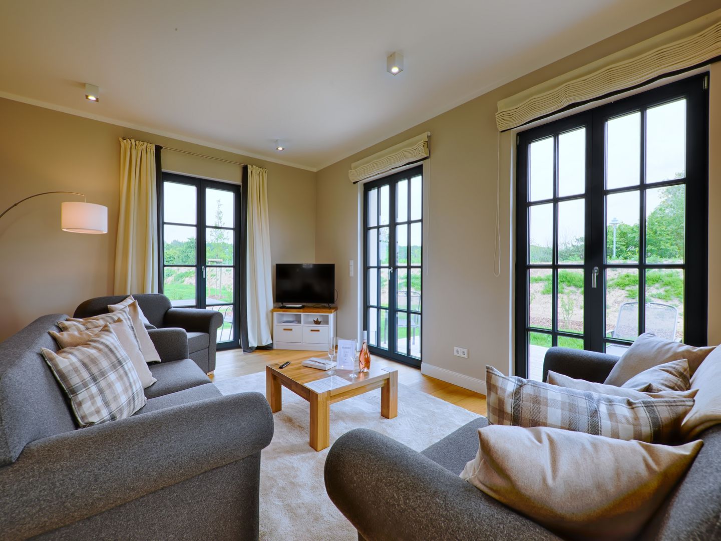 Superior Reetdachvilla mit 2 Schlafzimmern (F25) - Wohnzimmer