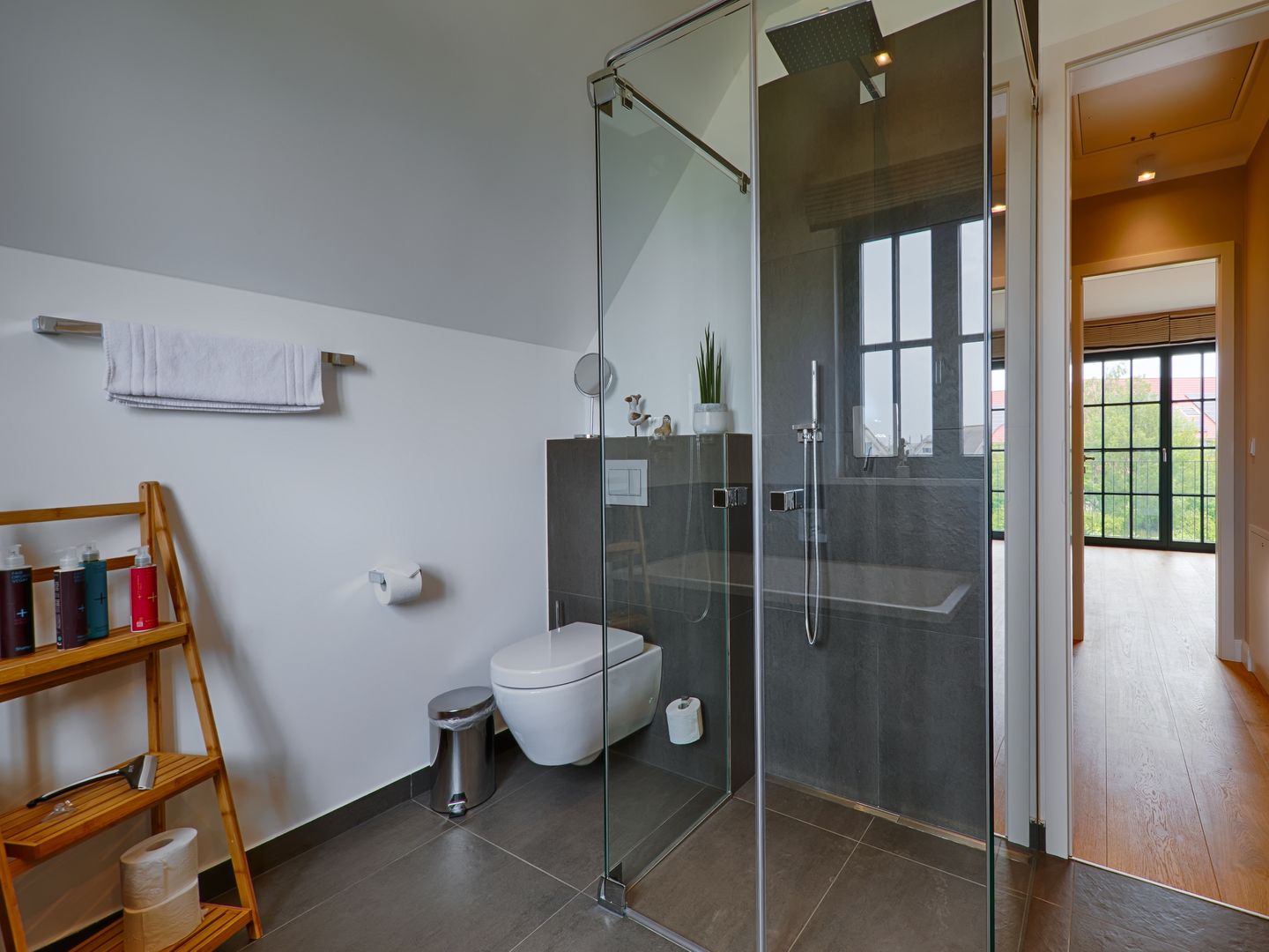 Superior Reetdachvilla mit 2 Schlafzimmern (F25) - Badezimmer