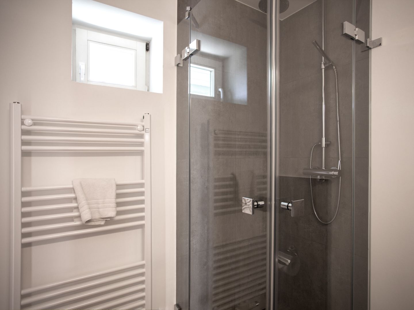 Feriendorf Rugana Klassik Ferienwohnung mit 1 Schlafzimmern und Terrasse (D54) Insel Rügen - Badezimmer