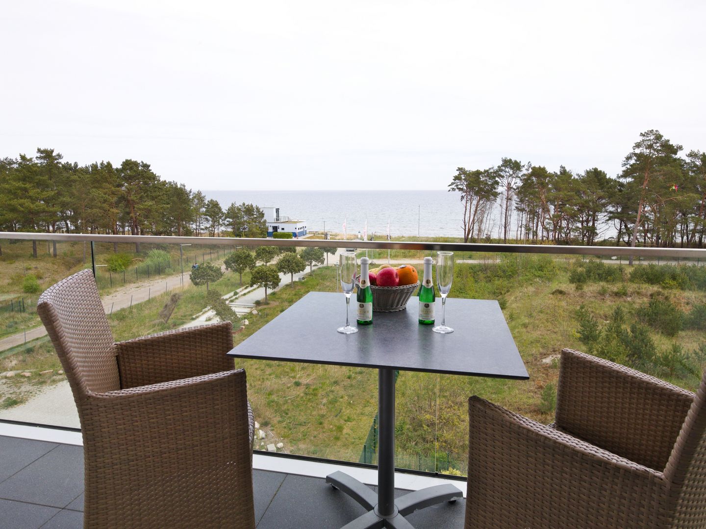 Dünenresidenz Prora Ferienwohnung mit Meerblick, 1 Schlafzimmer und Balkon (NP/401) Insel Rügen - Meerblick
