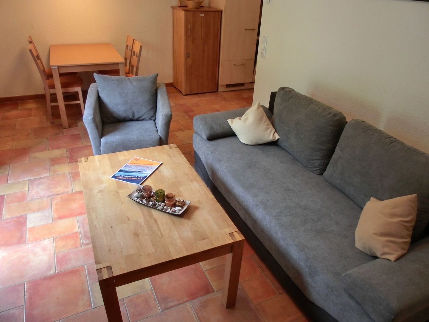  Ferienwohnung KWE 22EG Graal-Müritz Küstenwald - Wohnzimmer