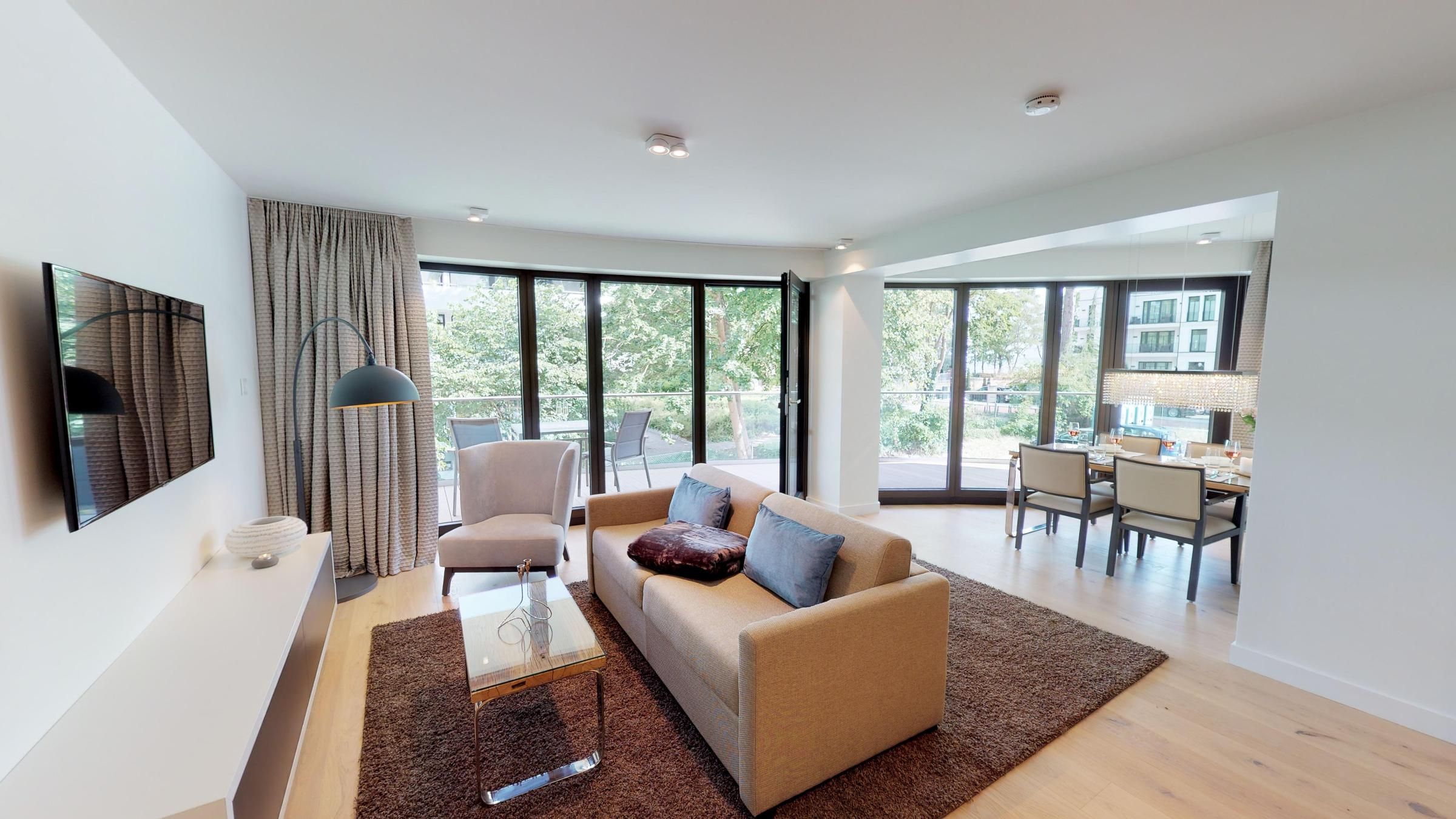 Luxus trifft Meeresbrise – Ihre großzügige Suite mit Kochinsel & Balkon