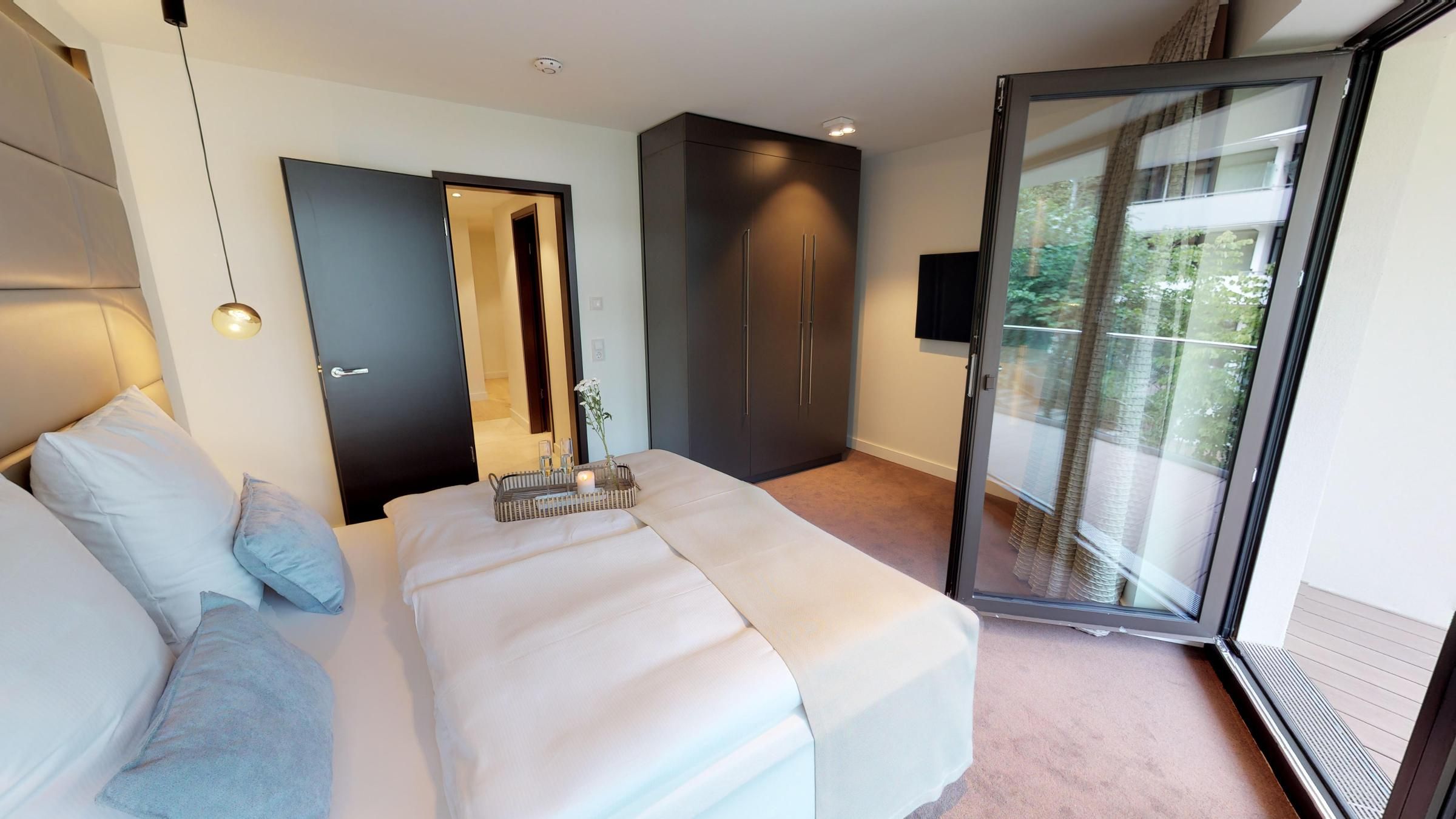 Luxus trifft Meeresbrise – Ihre großzügige Suite mit Kochinsel & Balkon