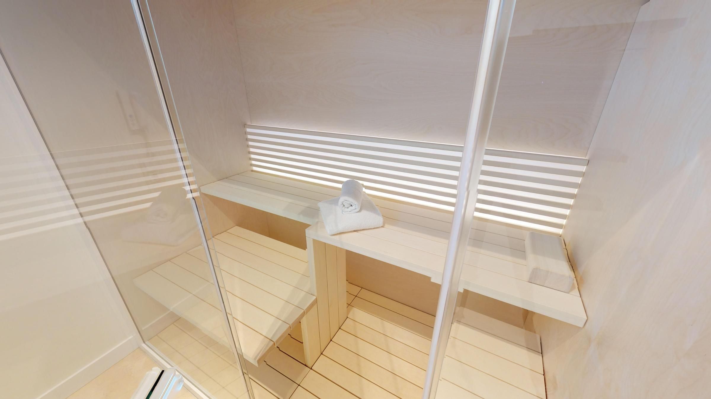 Luxus Ferienpenthouse mit Sauna und riesiger Dachterrasse in Strandlage