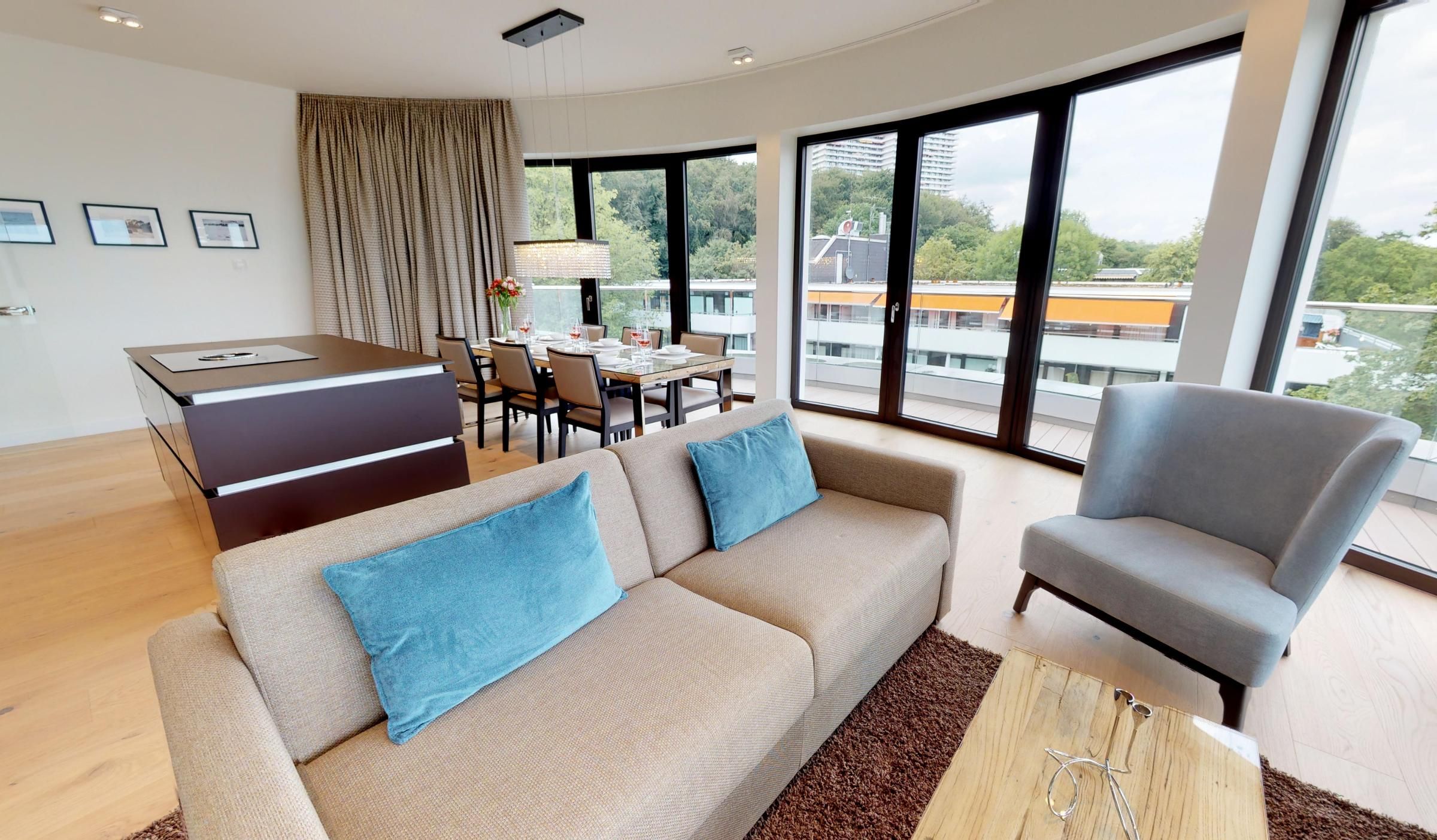 Luxus Ferienpenthouse mit Sauna und riesiger Dachterrasse in Strandlage