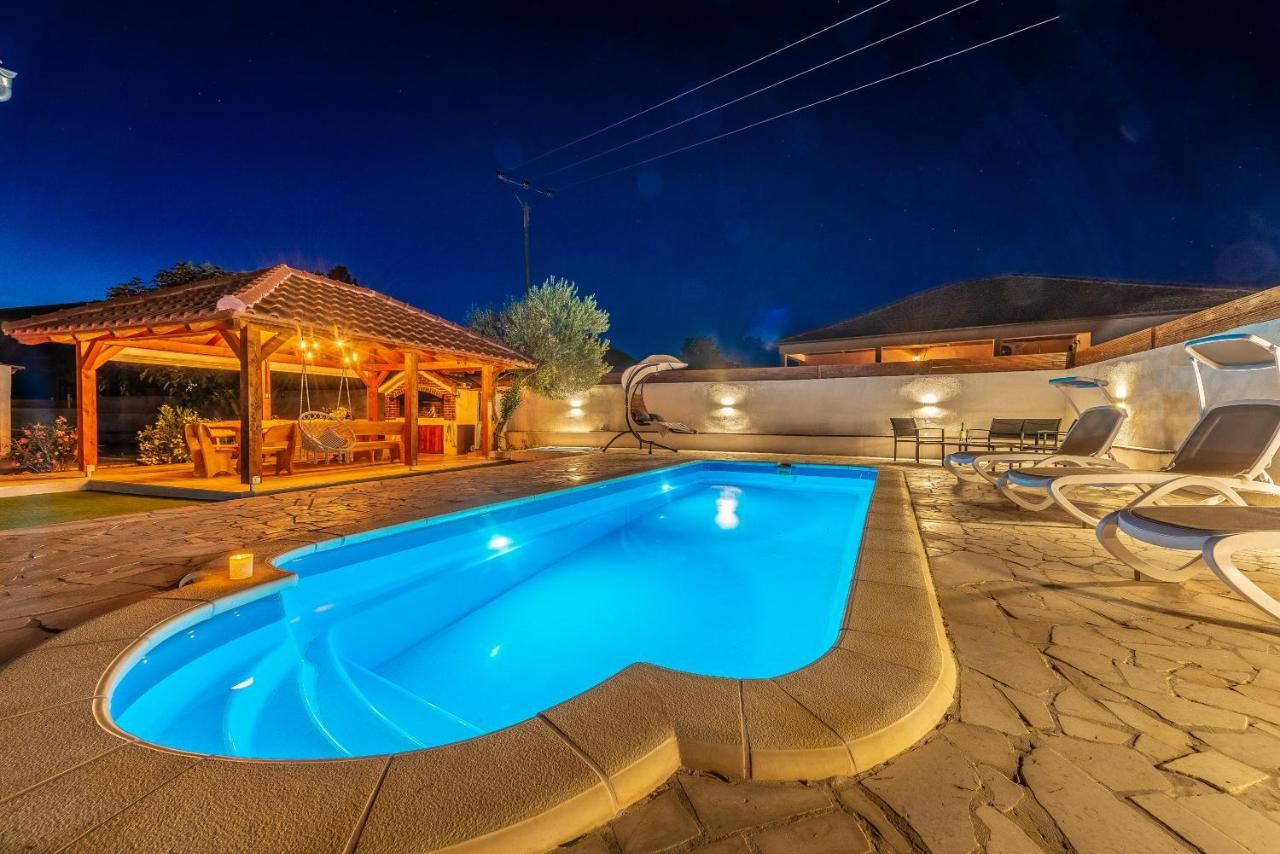 Apartment mit Swimmingpool – perfekt für den Sommerurlaub in Kroatien