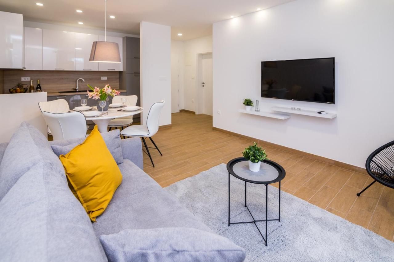 Zentrale 2 Zimmer-ferienwohnung 50m² mit Balkon, Wlan für 4 Personen