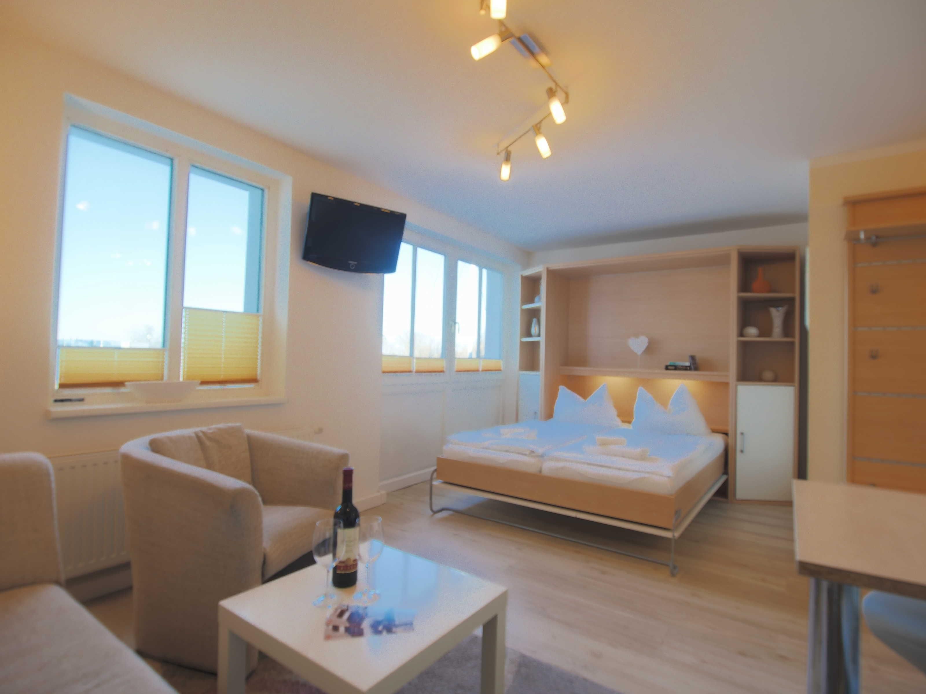 1-Zimmer-App mit Doppelbett