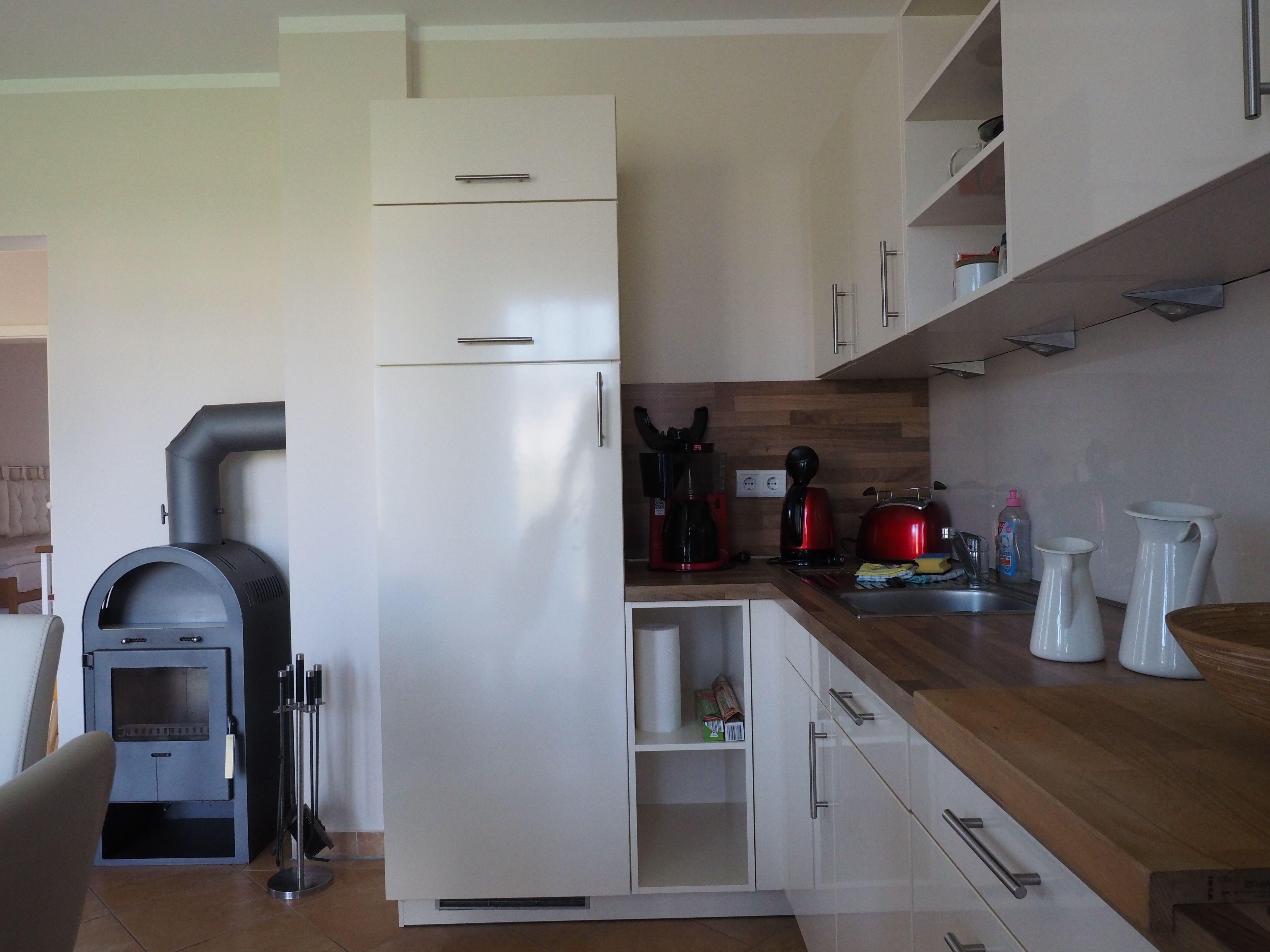 Kamin im Wohn-Küchenzimmer