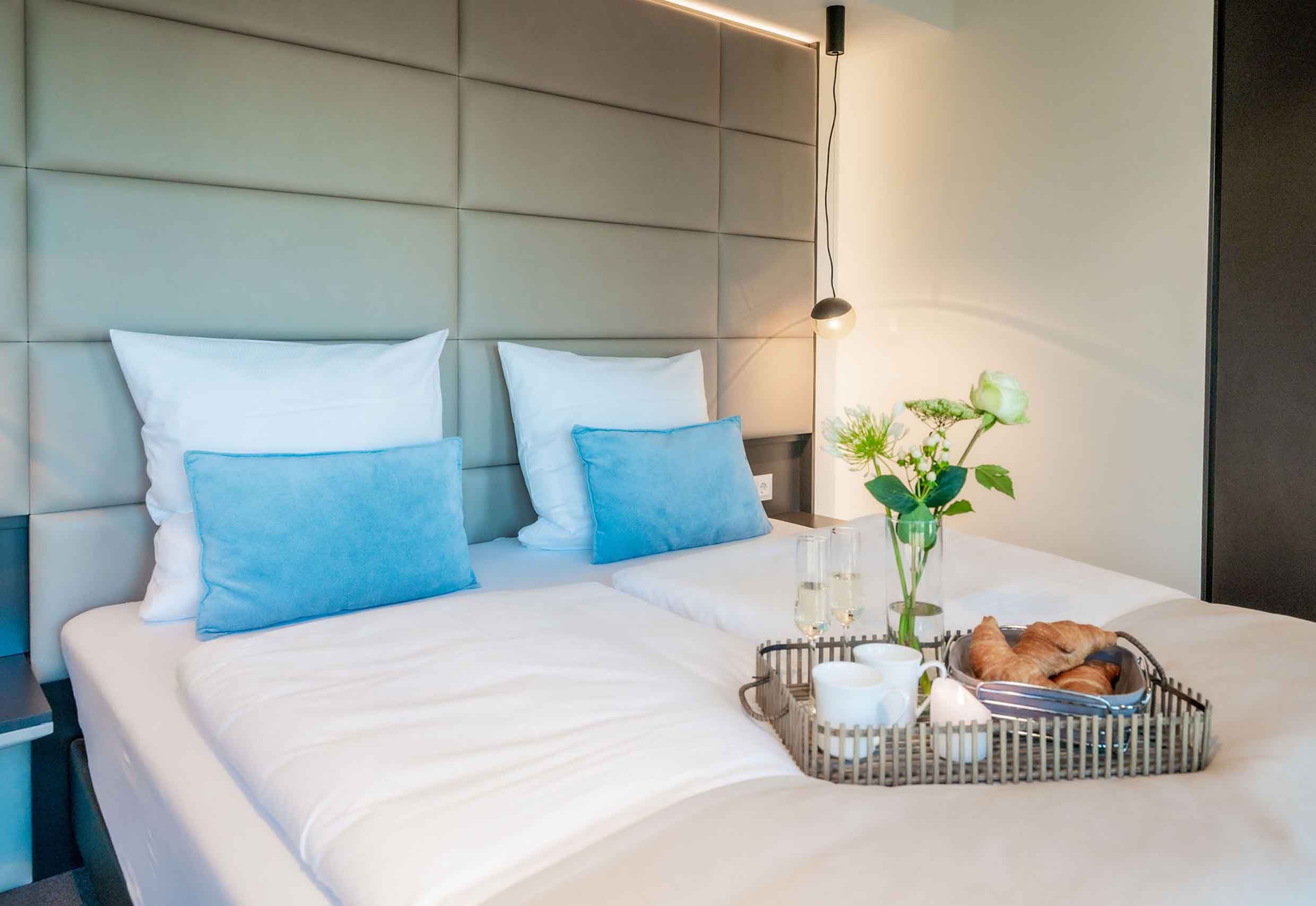 Exklusive Suite mit Sauna, Panorama-Fenstern & Ostseeflair