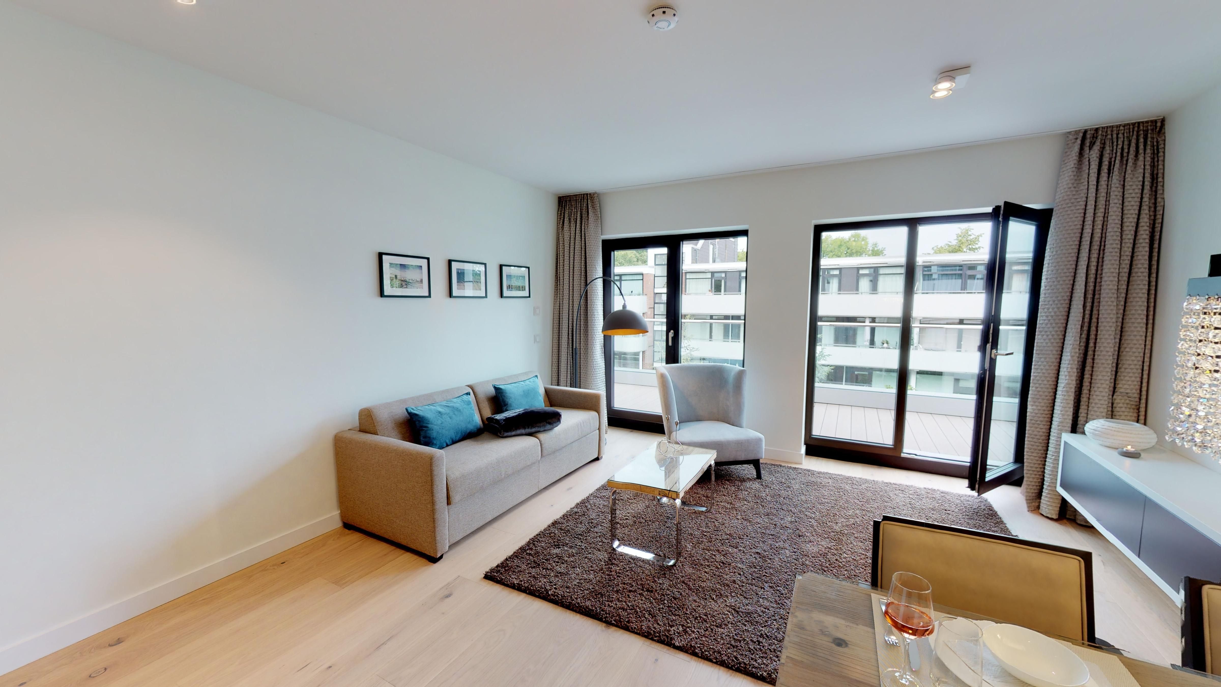 Strandnahe, luxuriöse Ferienwohnung mit Balkon & Sauna