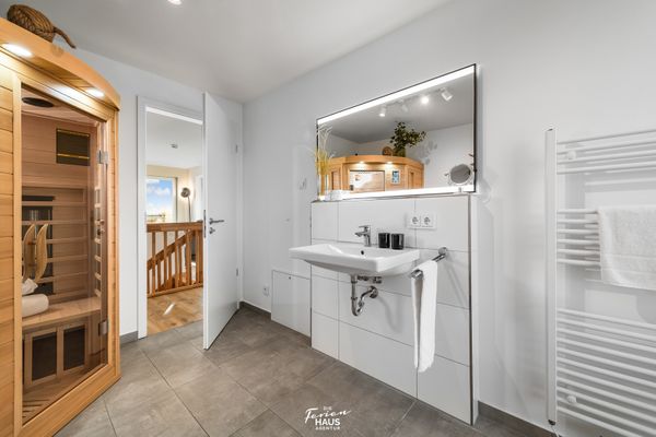  Pier 18 - Badezimmer