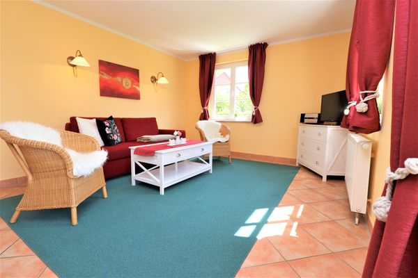 Ferienwohnung mit Südterrasse direkt am Hafen von Wustrow