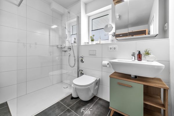  Liegeplatz - Badezimmer
