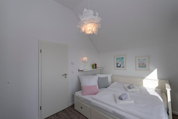  Flamingo - Schlafzimmer